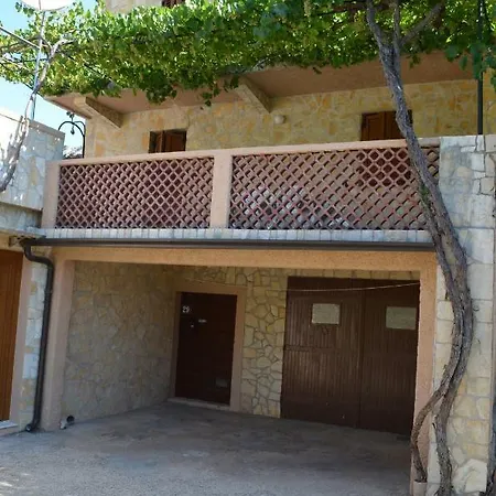 Apartment Garina *